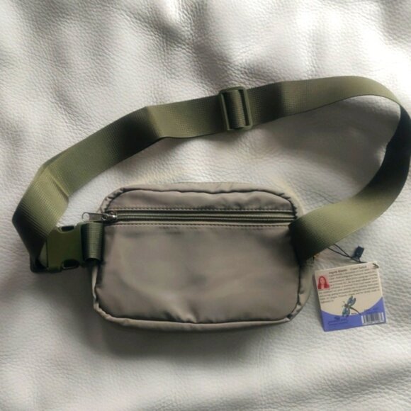 Belt Bag with 'Dragonfly' embroidered design by Angela Kimble, Coast Salish - Picture 2 of 4